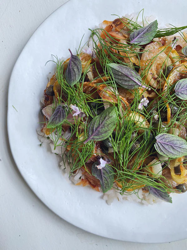 Seared salmon with lemon, capers, red onion and dill